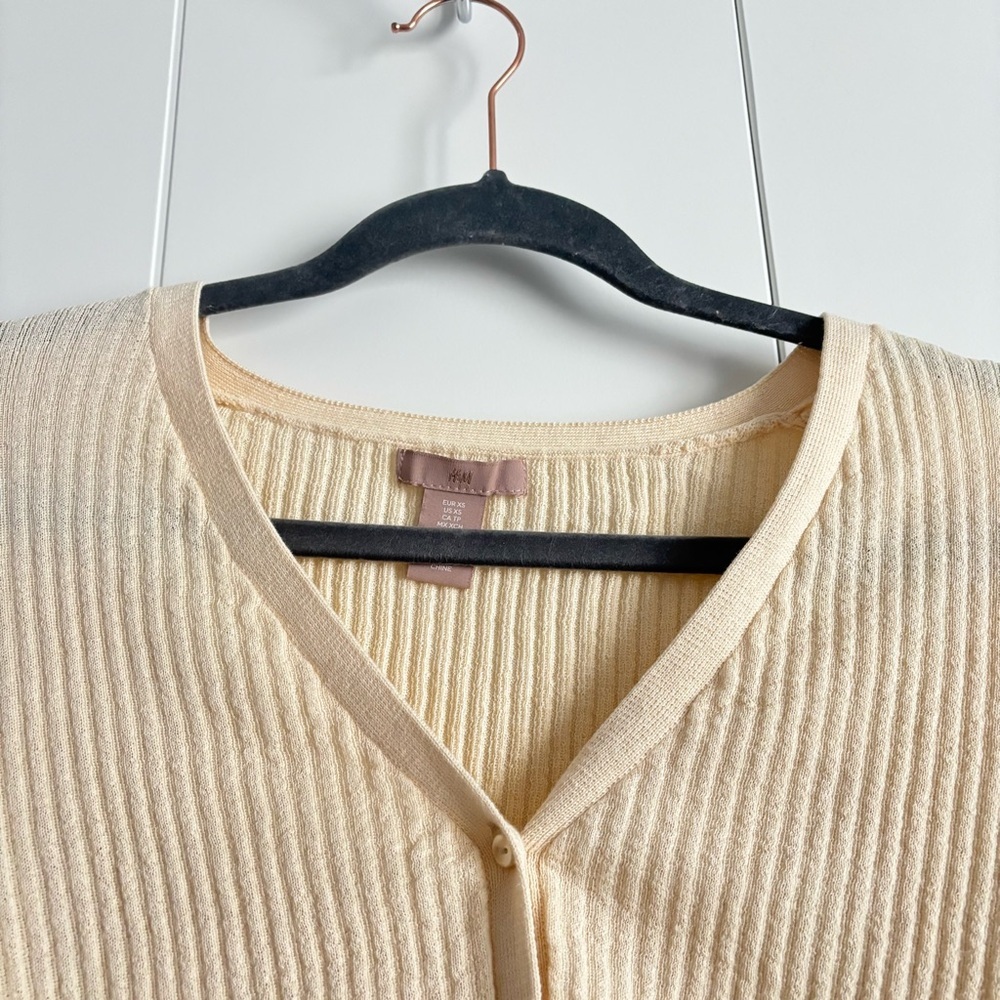 Butter Yellow Ribbed V-Neck Cardigan - Picture 2 of 4